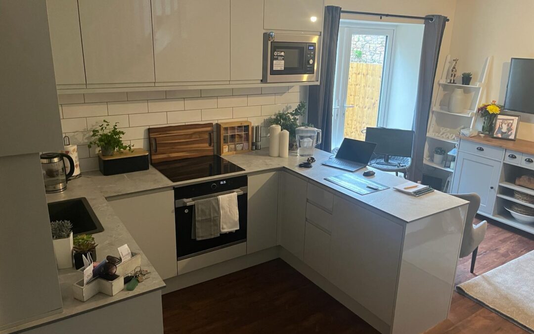 One double bed in Portishead High Street BS20 6EN